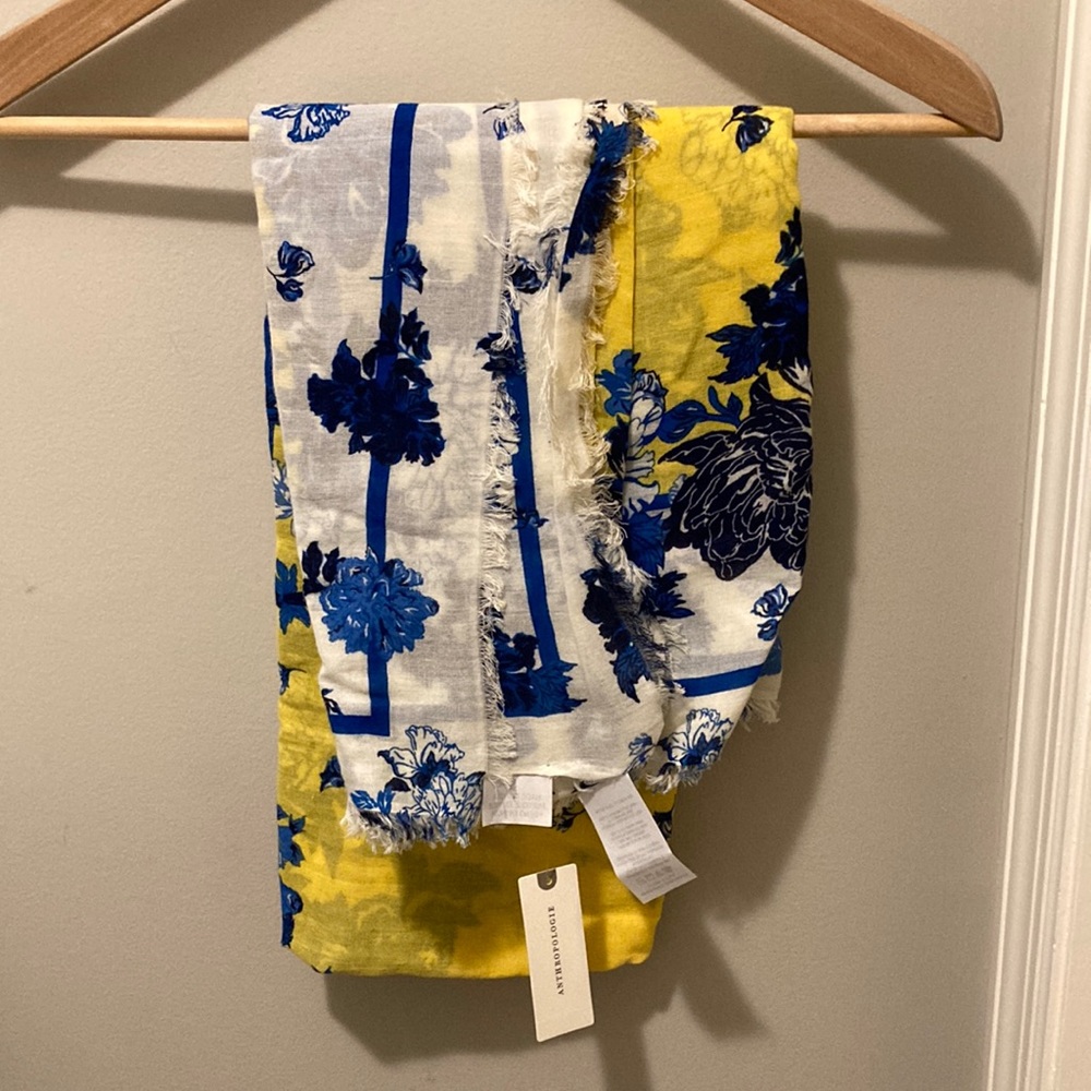 NWT Anthro scarf